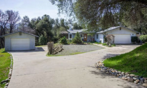 Buy a Home in Oakhurst California